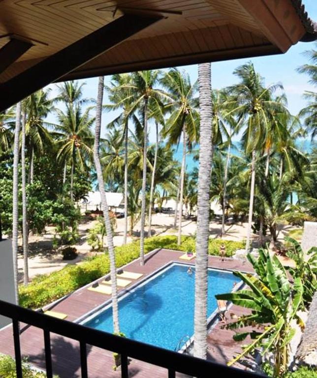 Coconut Resort 3*